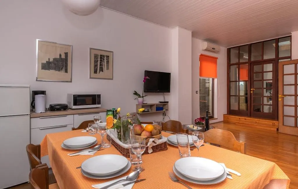 Apartment Manjadvorci 7445A Barban 0*,